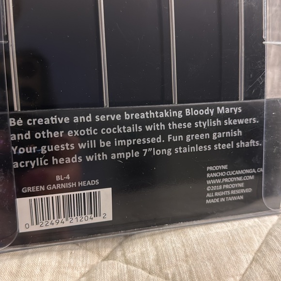 BLOODY MARY COCKTAIL SKEWERS set of 4, NIB. - Picture 6 of 7